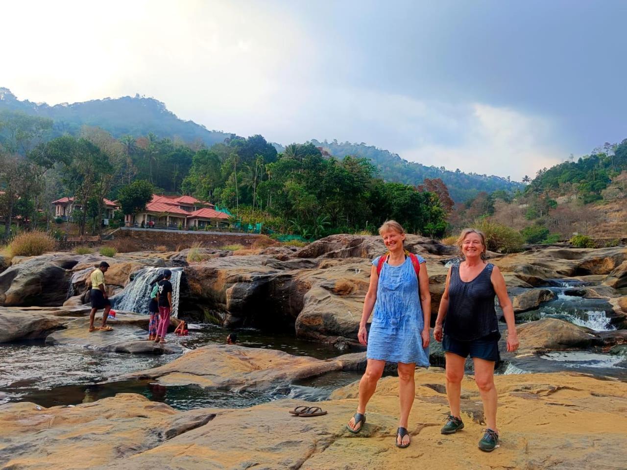 Mistey Valley Munnar Villa Anachal Exterior foto